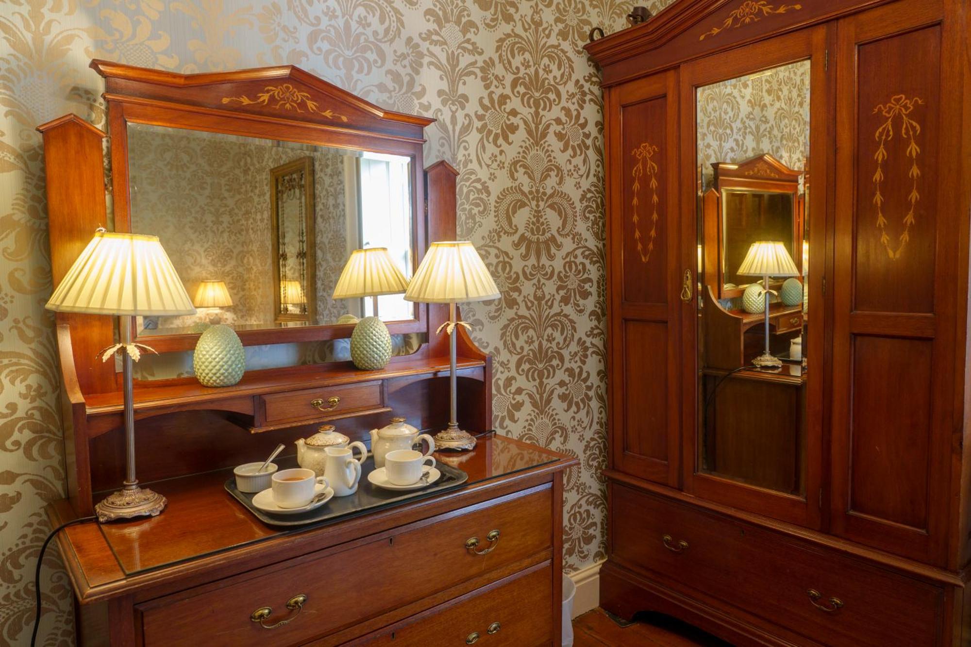 מלון מולד Harrisons Hall Bed & Breakfast מראה חיצוני תמונה