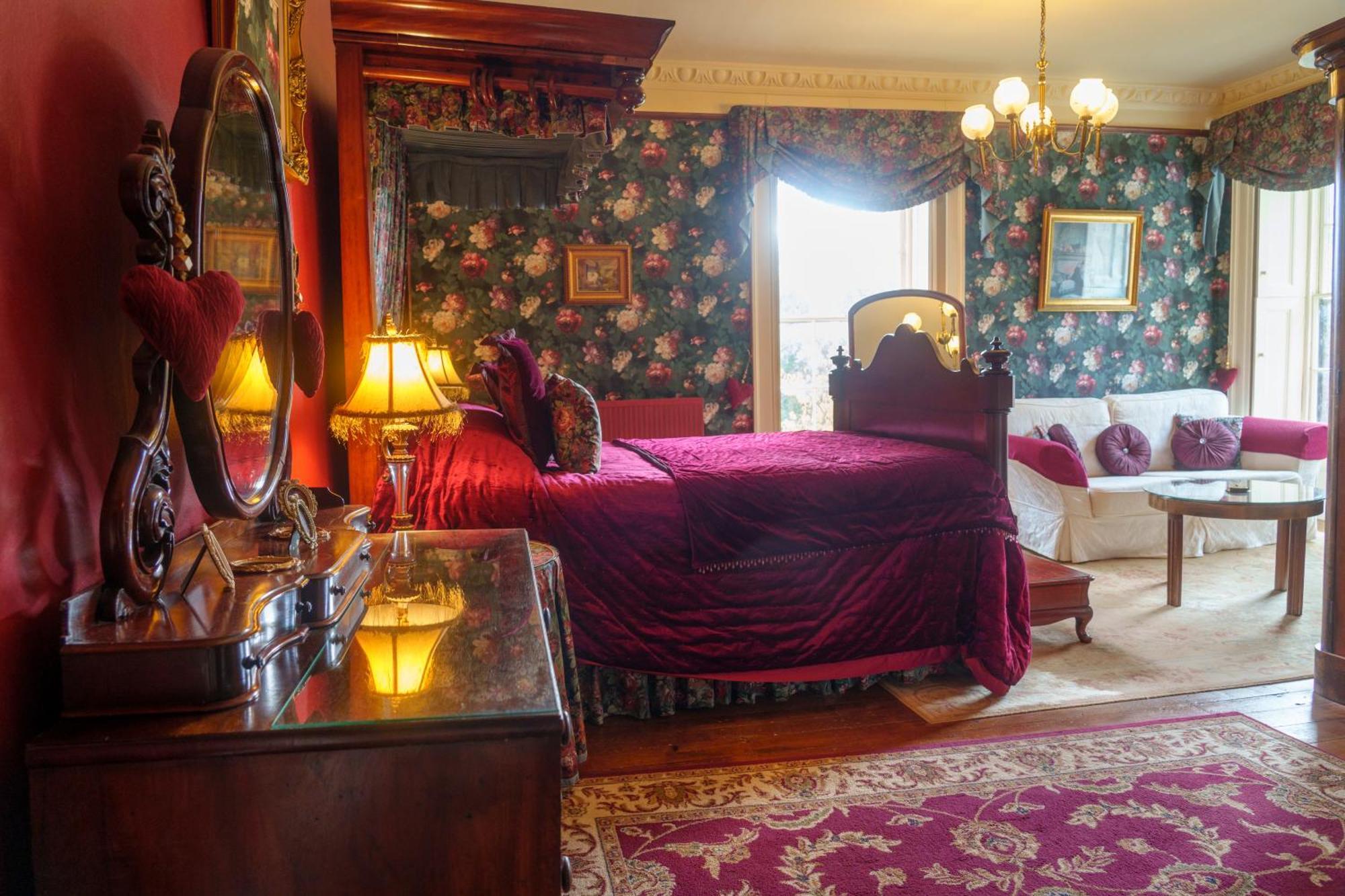 מלון מולד Harrisons Hall Bed & Breakfast מראה חיצוני תמונה